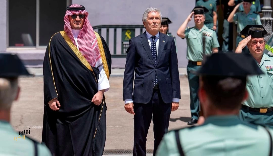 الأمير عبدالعزيز بن سعود يزور المقر الرئيس للحرس المدني الإسباني