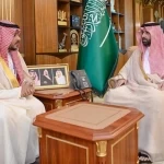 أمير جازان يطّلع على التقرير السنوي للبريد السعودي لعام 2025
