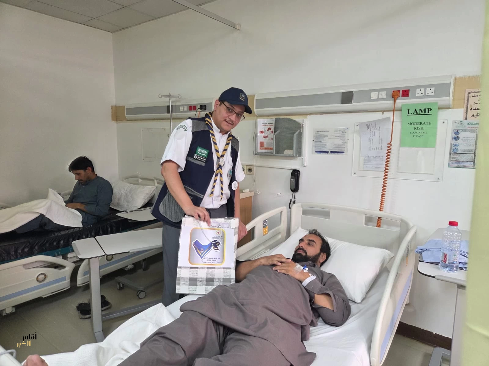 في اليوم العالمي للمنديل الكشفي.. رواد كشافة المجمعة يجسدون رسالة الكشفية في ميادين الإنسانية