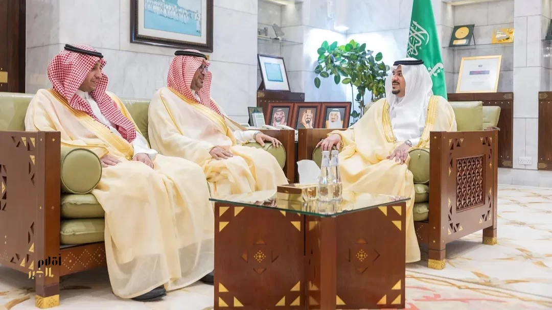 نائب أمير الرياض يستقبل رئيس النيابة العامة بالمنطقة