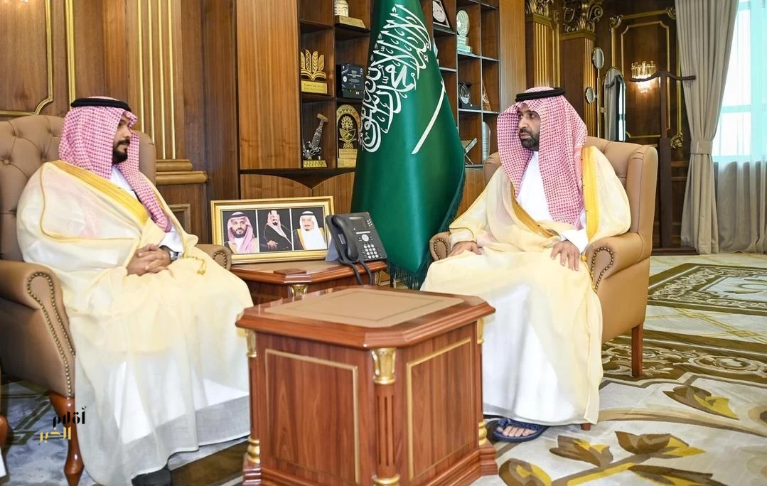 أمير جازان يطّلع على برامج ومبادرات رابطة الهواة لكرة القدم بالمنطقة