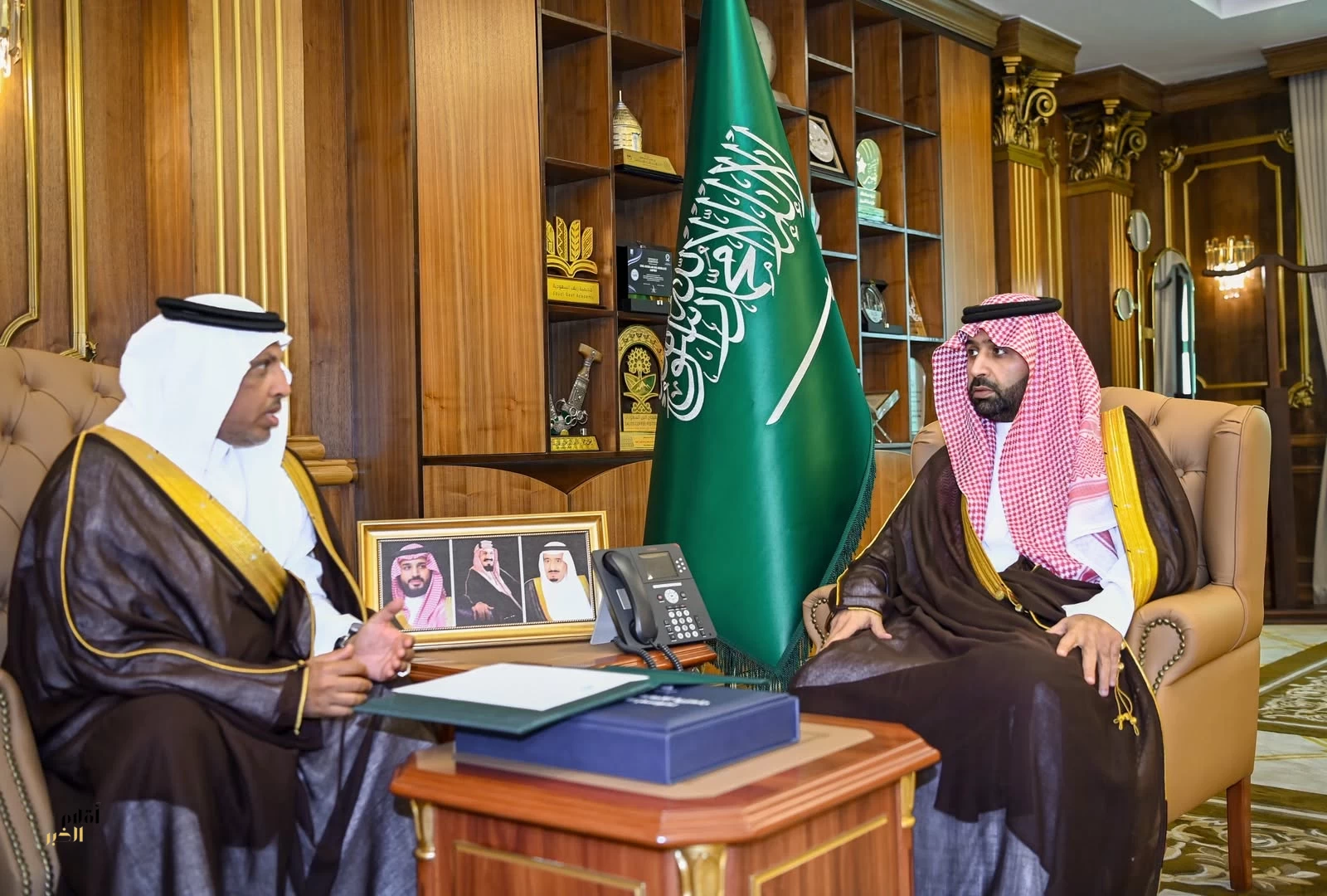 أمير منطقة جازان يطّلع على جاهزية الأمانة والبلديات لموسم الأمطار