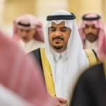 نائب أمير منطقة الرياض يؤدي صلاة الميت على والدة صاحب السمو الملكي الأمير حمود بن سعود بن عبدالعزيز