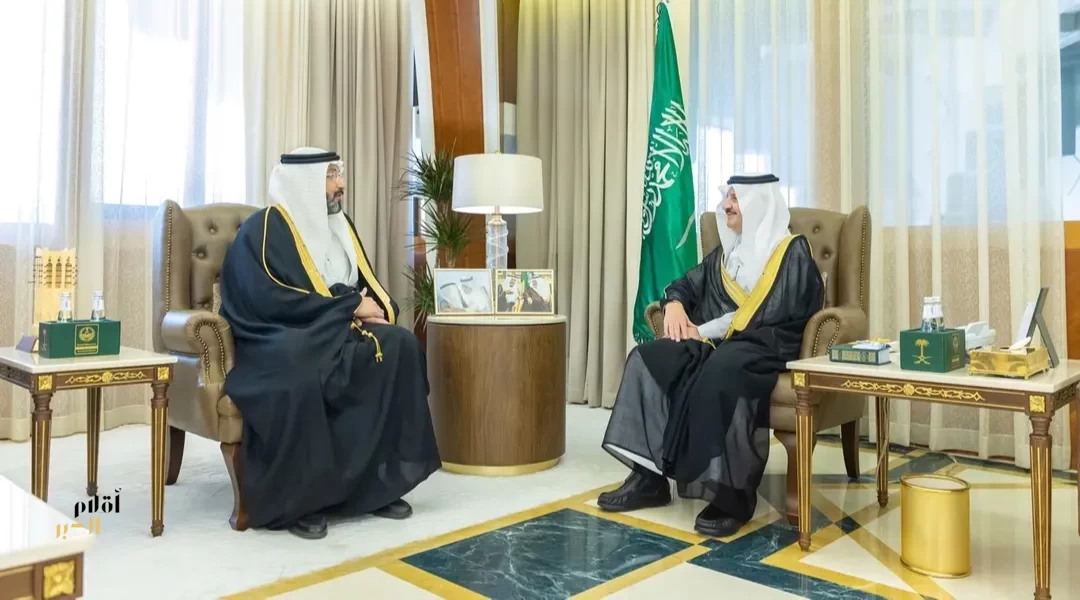 أمير المنطقة الشرقية يستقبل نائب الرئيس التنفيذي لقطاع الأعمال في بنك التنمية الاجتماعية