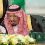 خادم الحرمين الشريفين يرأس جلسة مجلس الوزراء في جدة