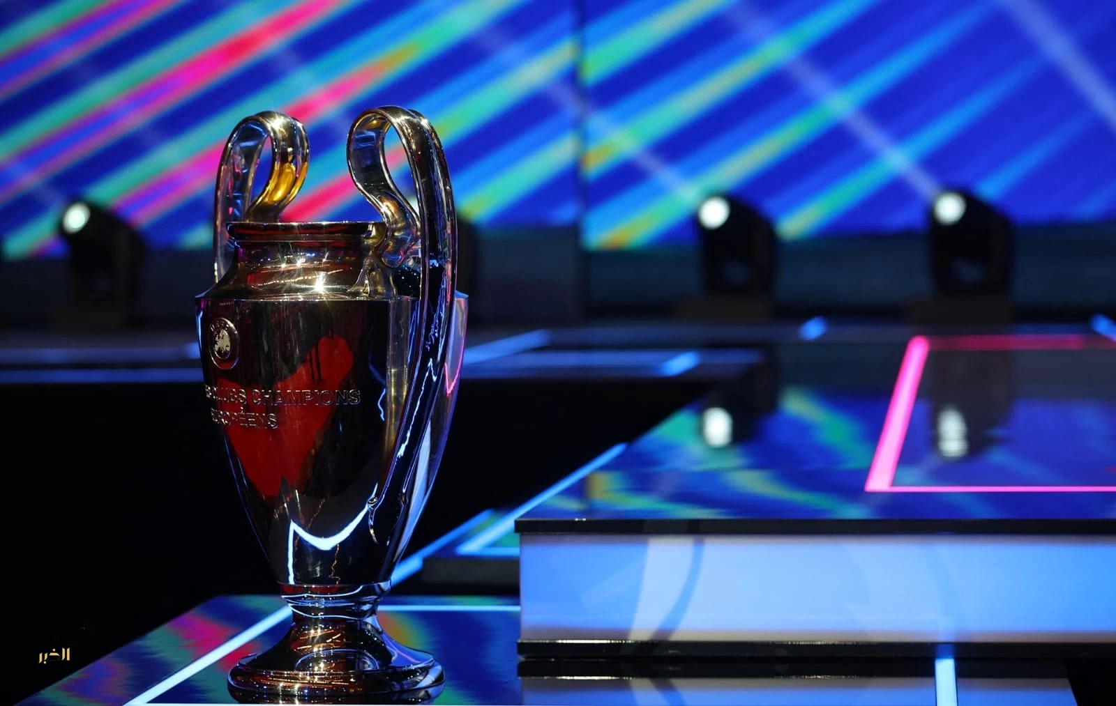 قرعة دوري الأبطال.. باريس يصطدم ببرشلونة والسيتي والريال يواجه إنتر وآرسنال