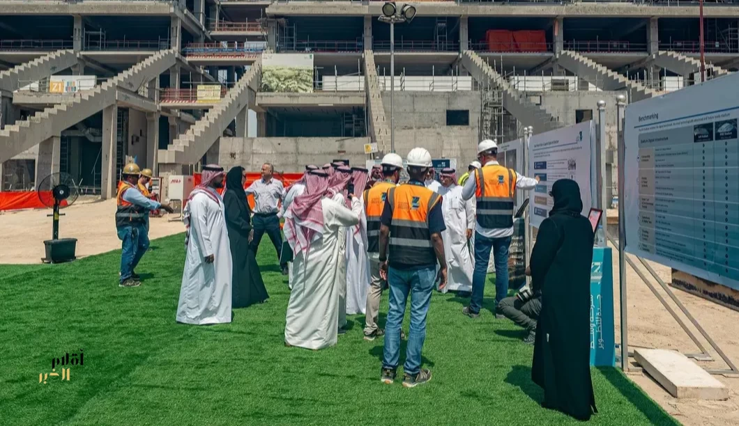 القصبي يزور ملعب وسط جدة ويطّلع على سير الأعمال الإنشائية