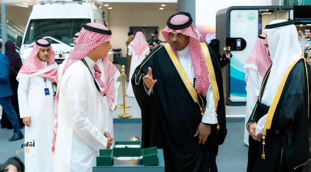 المطرف يزور معرض "ليب 2026"