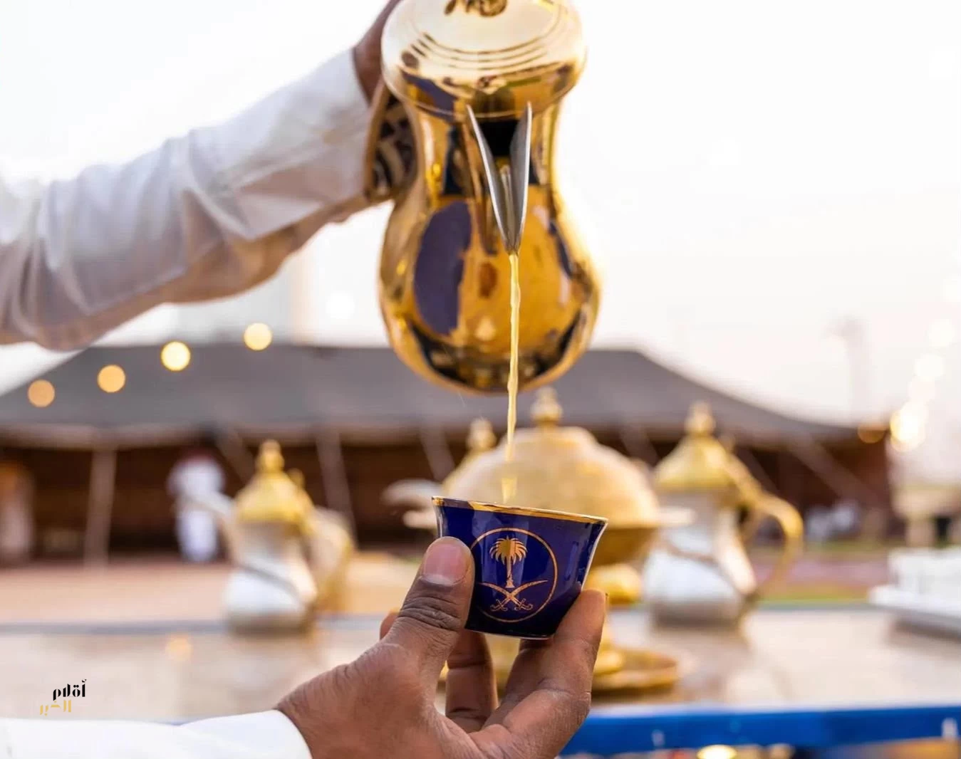 في يومها العالمي.. القهوة في تبوك عبق متجدد وذاكرة تسكن مجالس أهلها وتنساب في تفاصيل حياتهم