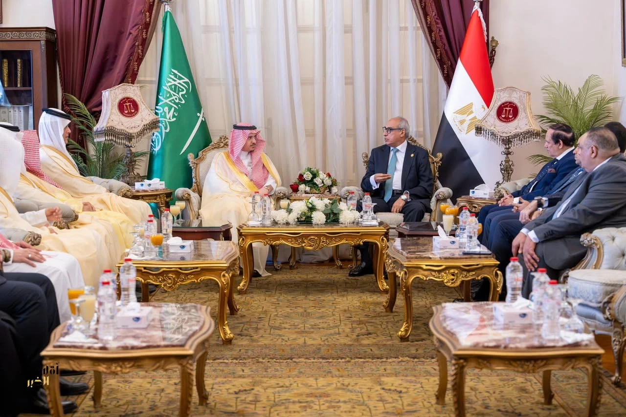 المملكة توقّع وثيقة الانضمام إلى عضوية الاتحاد العربي للقضاء الإداري في القاهرة