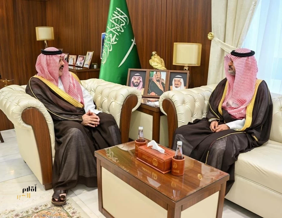 أمير حائل يستقبل المدير العام لفرع وزارة الصحة بالمنطقة