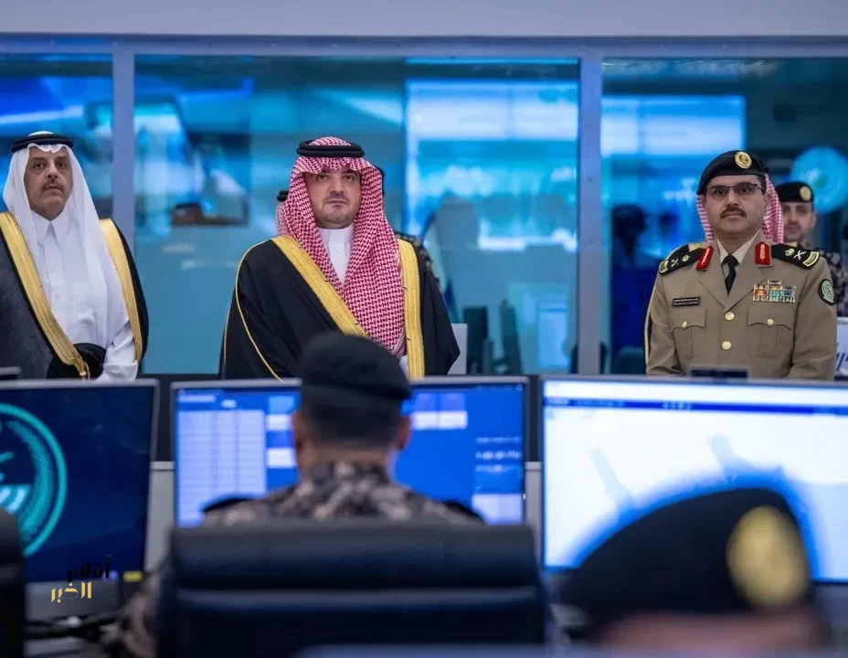 وزير الداخلية يقف على سير العمل بقوات أمن المنشآت ويدشّن مركزي القيادة والتحكم ومنظومات الطائرات بدون طيار الأمنية والأمن السيبراني وخدمات المنسوبين