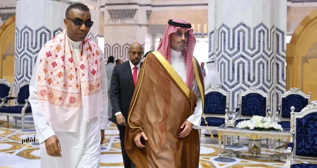 رئيس الوزراء الصومالي يصل إلى جدة