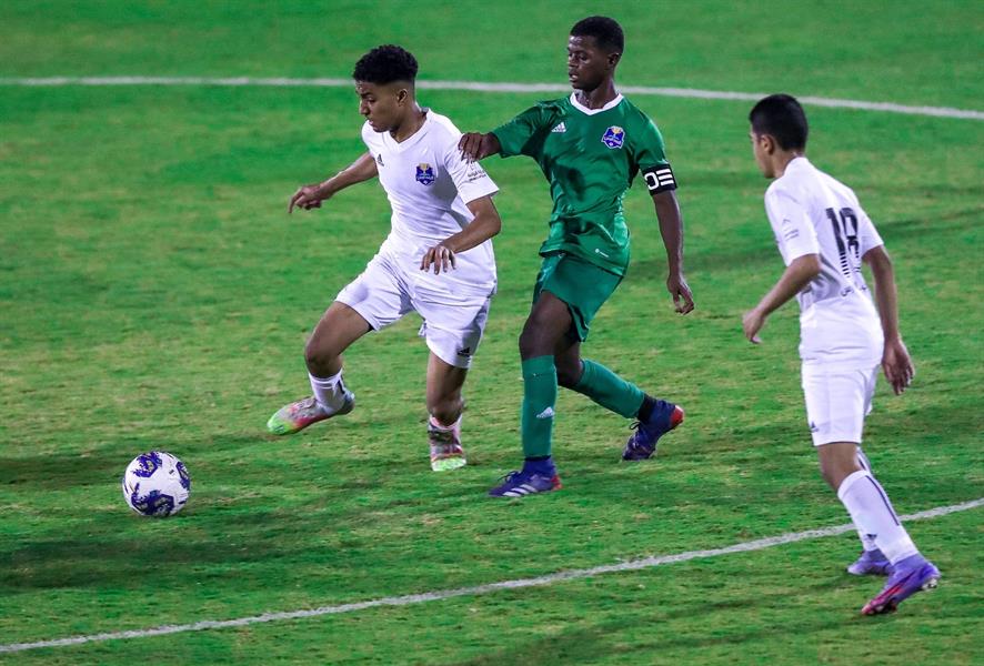 ممثلا "تعليم الرياض" يتأهلان للمباراة النهائية لبطولة المملكة لنخبة دوري المدراس