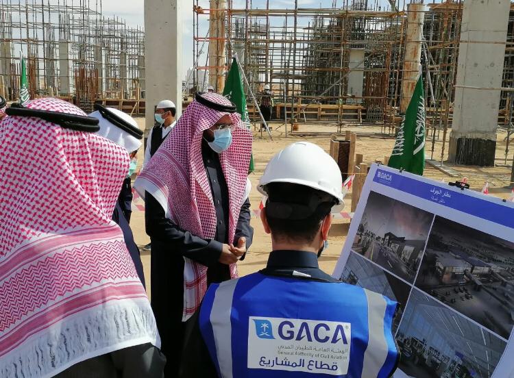 وزير النقل‬⁩ يتفقد مشروع ⁧‫مطار الجوف‬⁩ الجديد