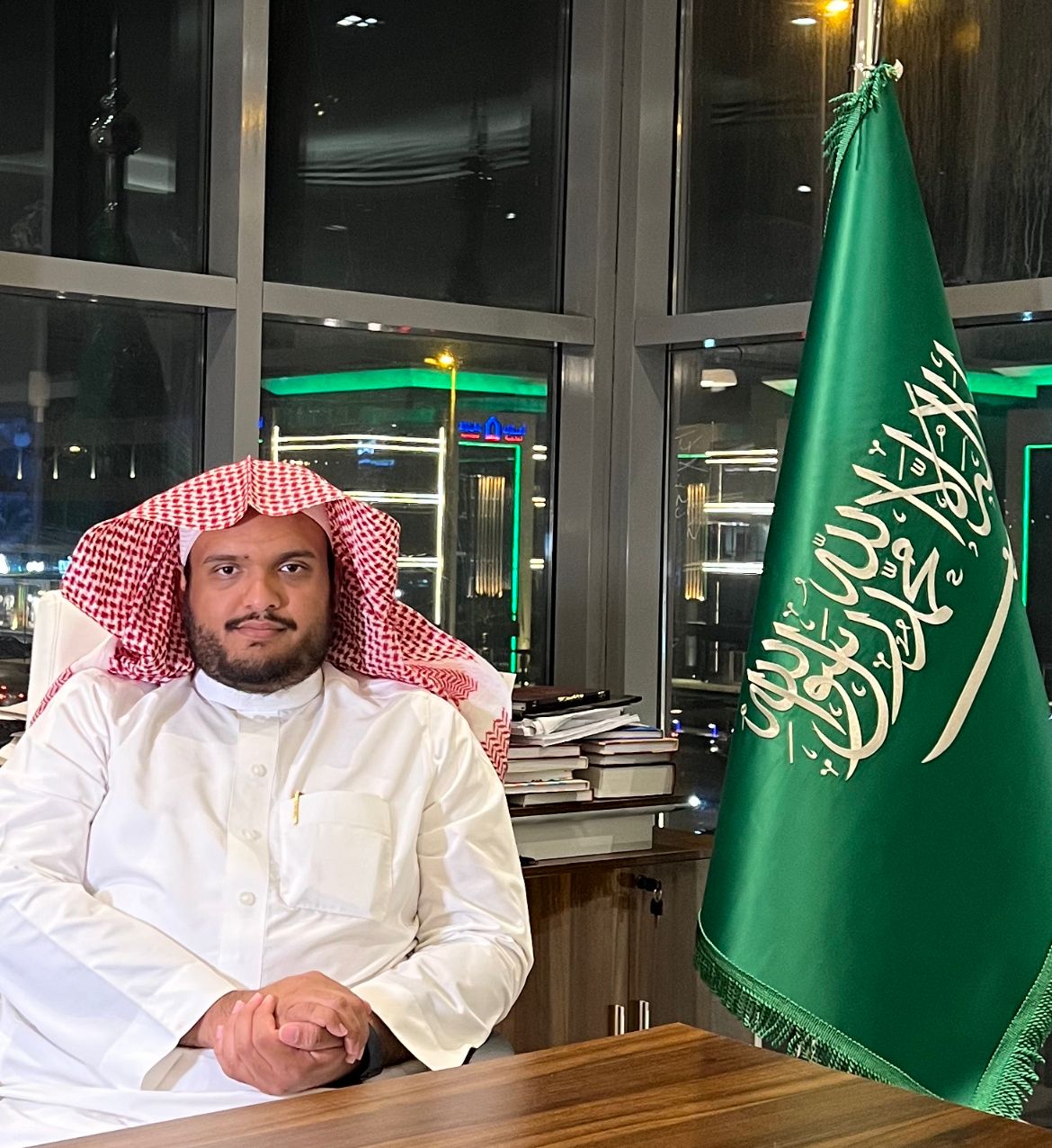 حمدان بن راشد يحصل على درجة الدكتوراة في حق الامتياز التجاري