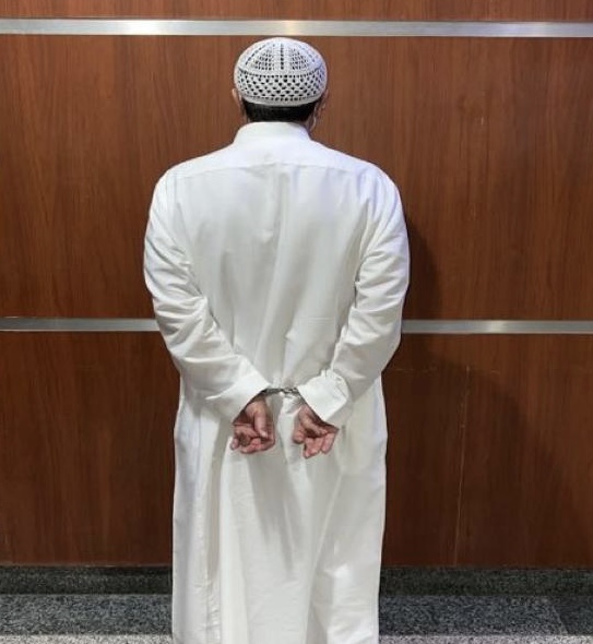 تحديد هوية مقيم رتب إجتماعا زعم فيه وجود مشروع لتصحيح أوضاع المقيمين في المملكة