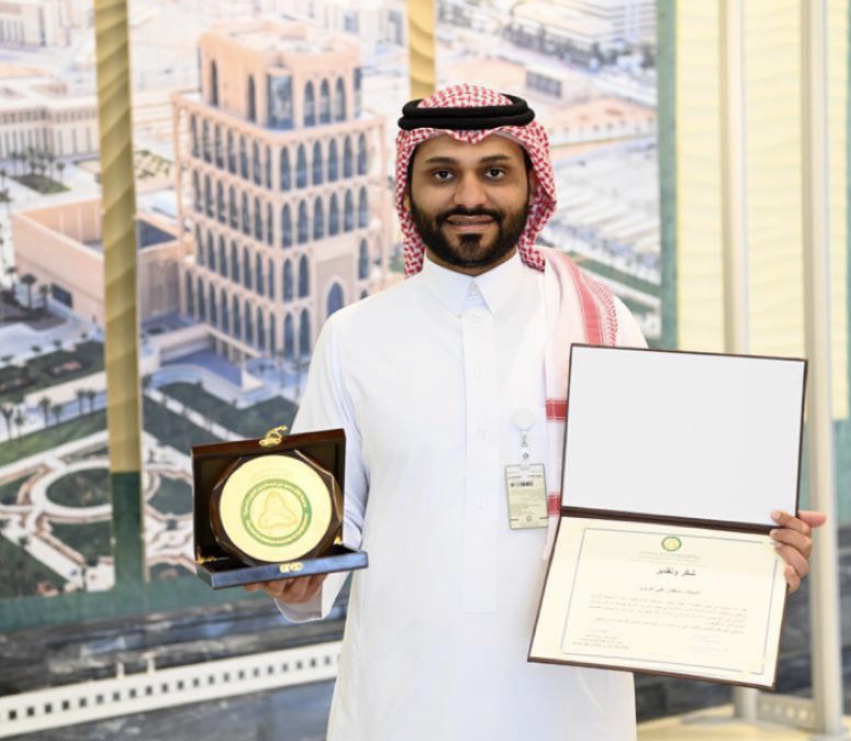 ''الذروي'' يتخرج من دورة الحراسات الأمنية المدنية بمركز تدريب الأمن العام