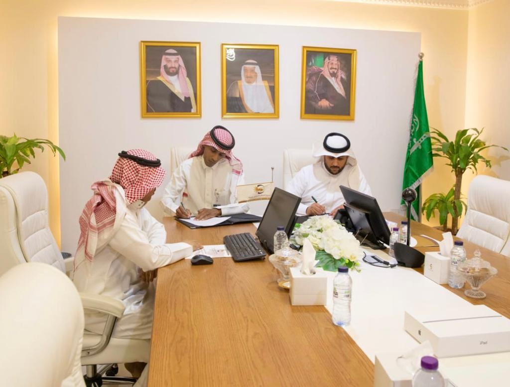 مكتب الضمان الاجتماعي بعنيزه يعقد شراكة مع جمعية أصدقاء المرضى