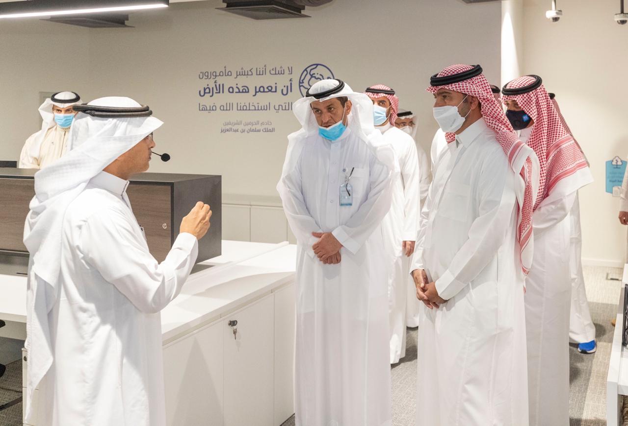 وزير الإسكان يدشن المقر الجديد للمعهد العقاري ومركز خدمة الشركاء بـ "هيئة العقار"