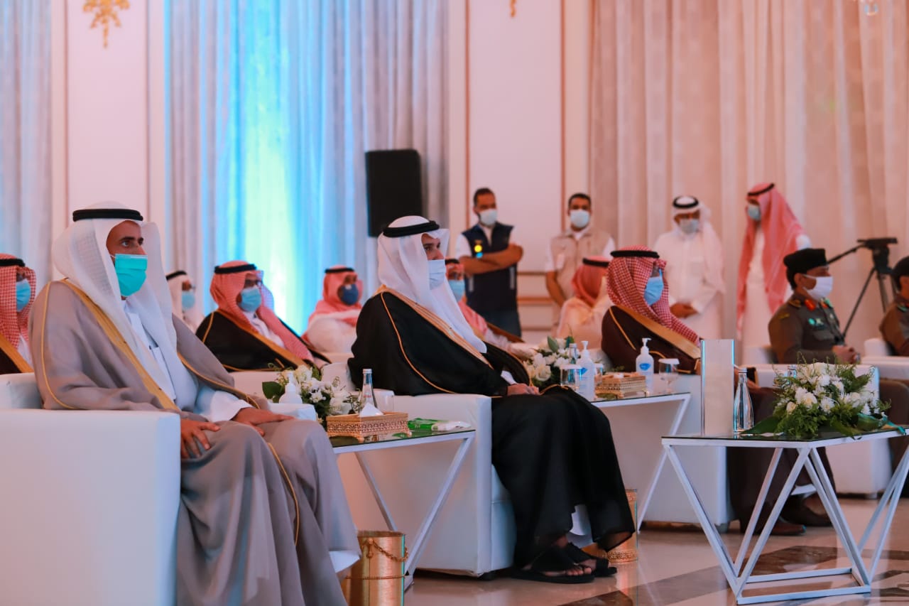 أمير المدينة المنورة يدشن  مستشفى متكامل تم تنفيذه خلال (59) يوم  