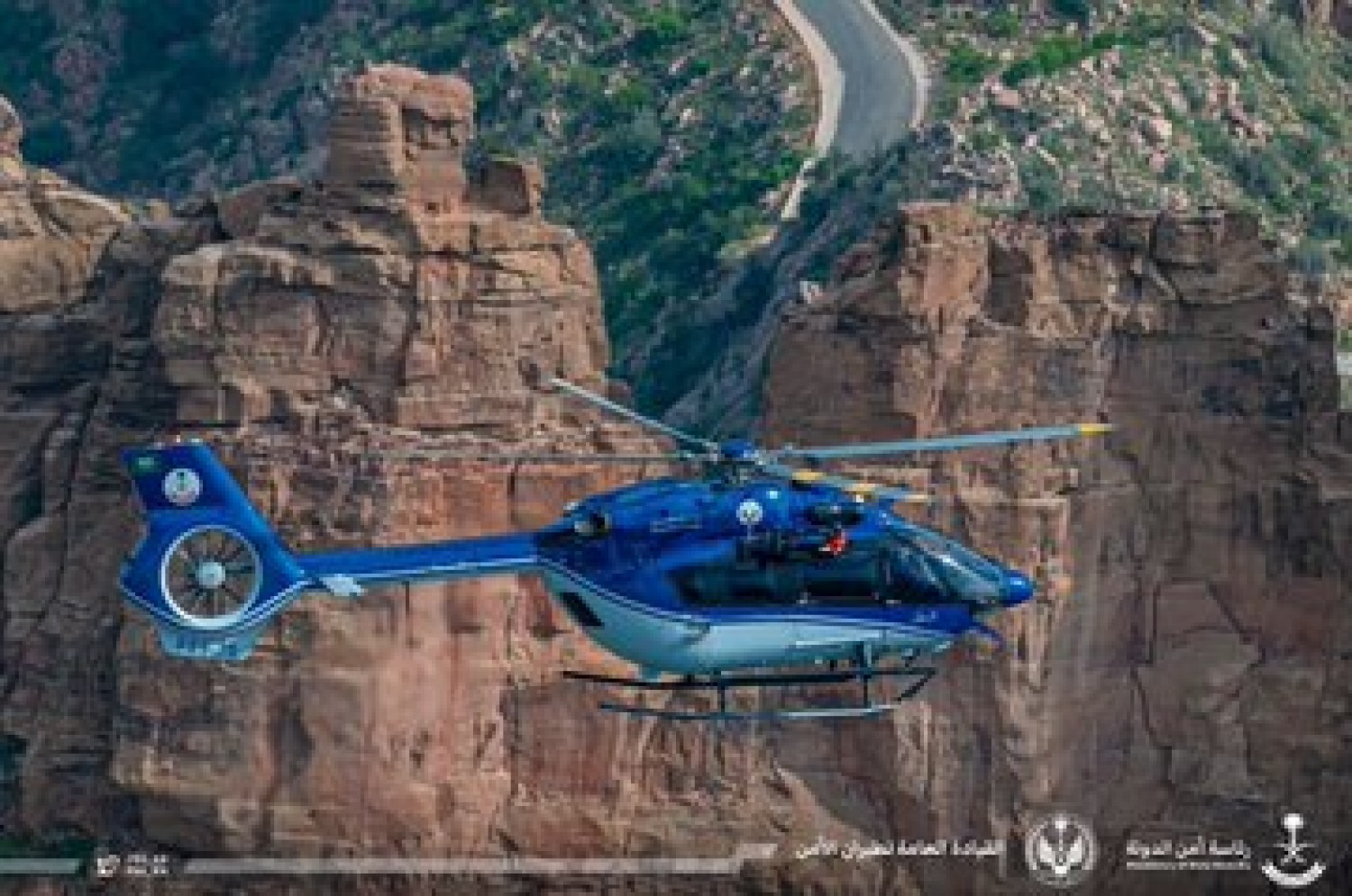 مهام أمنية وإنسانية.. طيران الأمن يدشن الطائرة «H-145» بعسير (صور)