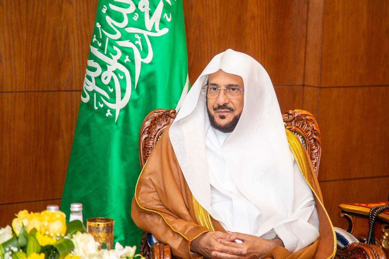 وزير الشؤون الإسلامية يوجه بتخصيص خطبة الجمعة عن التعليم