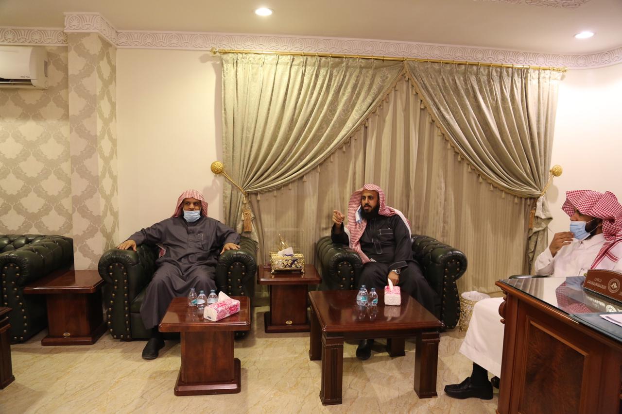 وكيل التخطيط والتطوير بالرئاسة العامة لهيئة الأمر بالمعروف يقف ميدانياً على تنفيذ حملة (الخوارج شرار الخلق) بالرياض