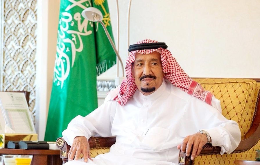 خادم الحرمين يهنئ ملك المغرب بذكرى يوم الشباب المجيد