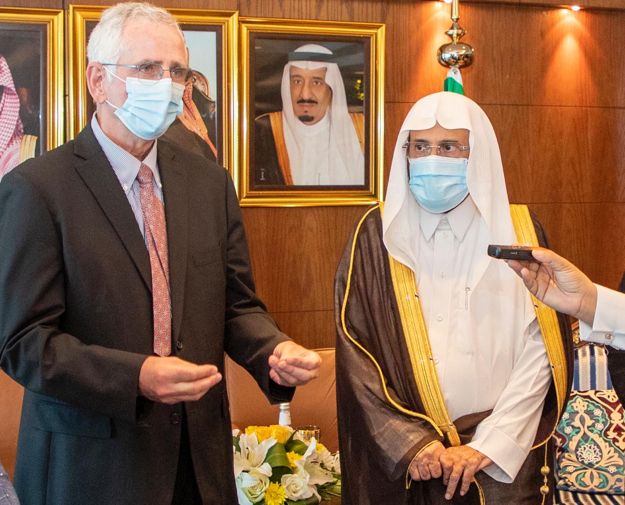 في تصريح له عقب لقائه وزير الشؤون الإسلامية أثنى بجهود المملكة في التصدي للكراهية  سفير الدنمارك أوربا كانت تُعلم الآخري