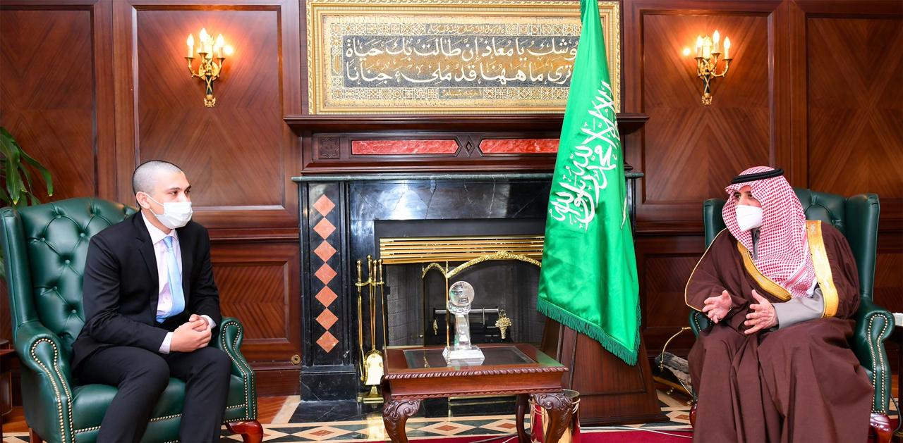 أمير تبوك يستقبل القنصل الهندي لدى المملكة 