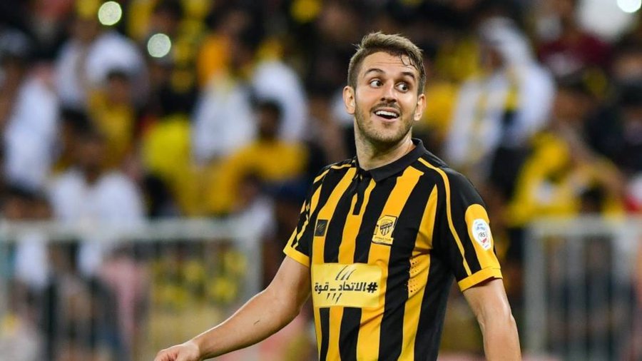 الاتحاد يحسم مصير أوفيني ويترقب موقف مدافع وست بروميتش