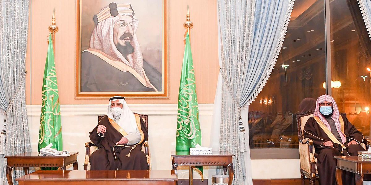 سمو أمير تبوك يستقبل المواطنين في اللقاء الأسبوعي