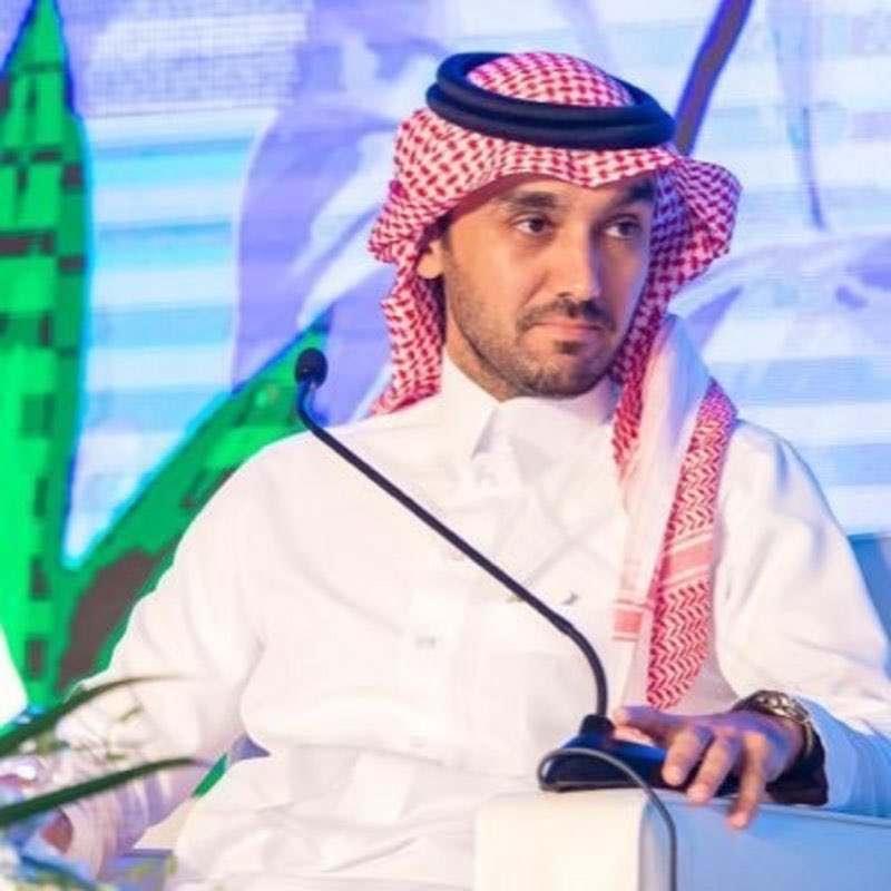 وزير الرياضة يواسي لاعبي النصر: "خيرها في غيرها.. ما قصرتوا"
