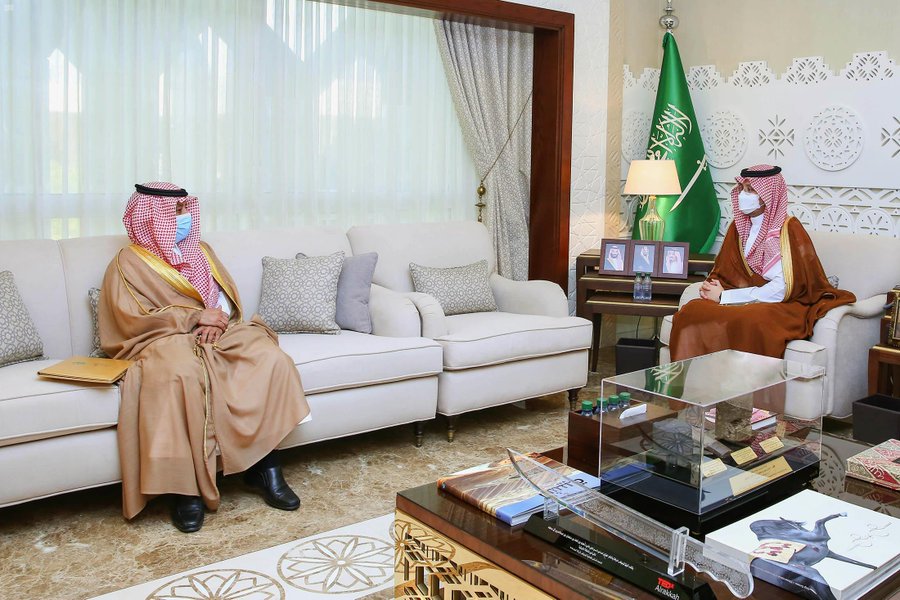 سمو نائب أمير الشرقية يطلع على جهود الأحوال المدنية بالمنطقة