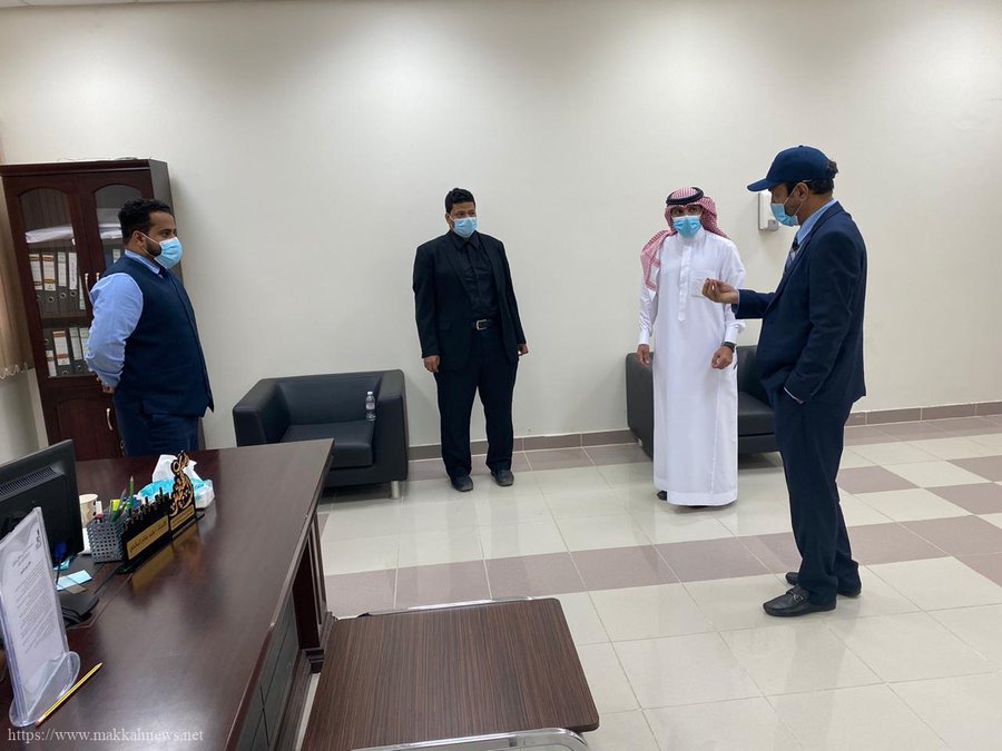 مدير عام التدريب التقني والمهني بمنطقة مكة المكرمة يزور فرع الكلية التقنية بأضم