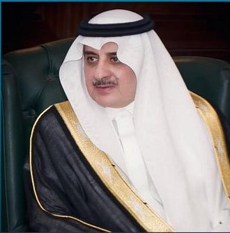 سمو الأمير فهد بن سلطان يواسي رئيس المحكمة الجزائية بتبوك في وفاة والده