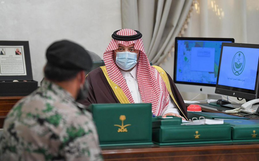 ​​​​​​​سمو أمير الحدود الشمالية يتسلّم تقريرًا عن أعمال إدارة السجون بالمنطقة