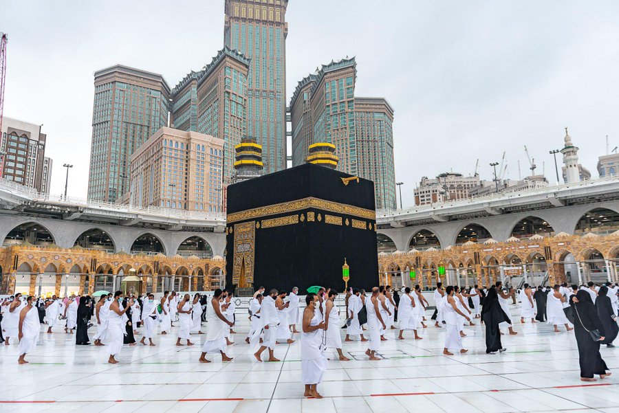 ٧٠٠٠ مادة بمواقع التواصل نشرها إعلام الحرمين عن كورونا