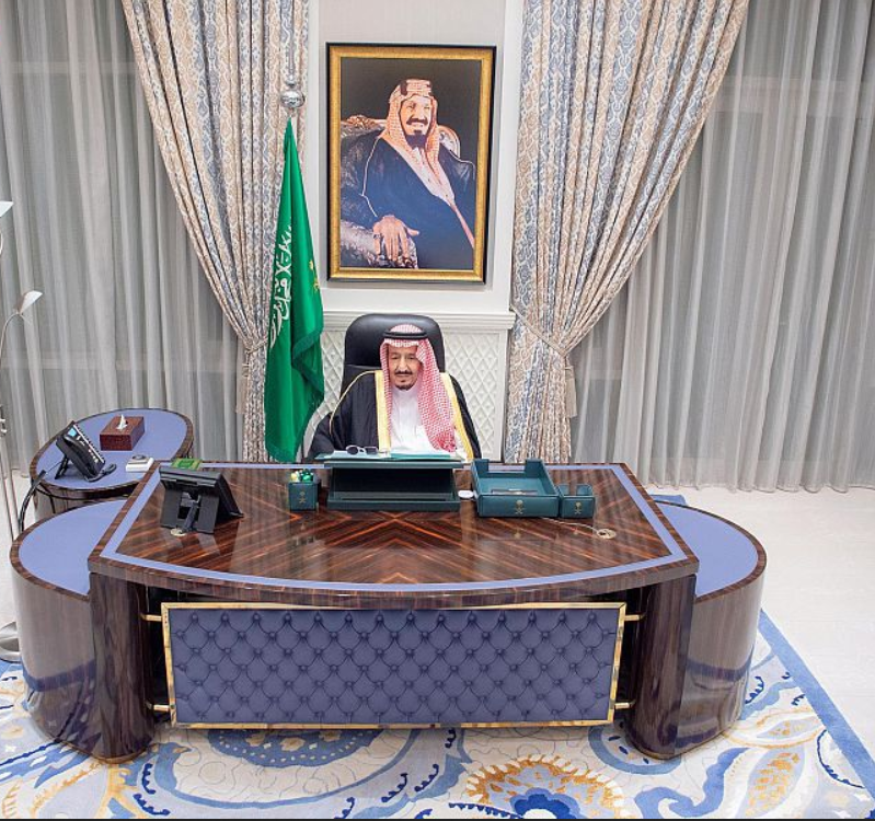 مجلس الوزراء يعقد جلسته ـ عبر الاتصال المرئي ـ برئاسة خادم الحرمين الشريفين