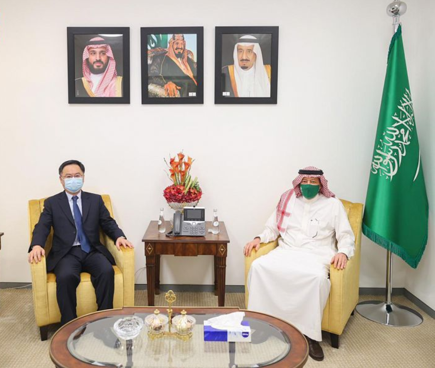 نائب وزير الخارجية يستقبل السفير الصيني