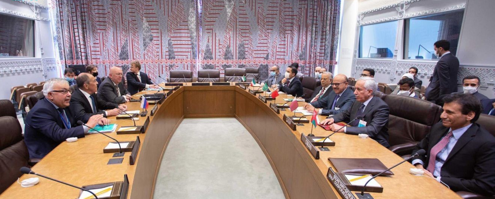 السفير المعلمي يشارك في اجتماع اللجنة الثلاثية الوزاري لمجلس التعاون لدول الخليج العربية مع وزير خارجية روسيا