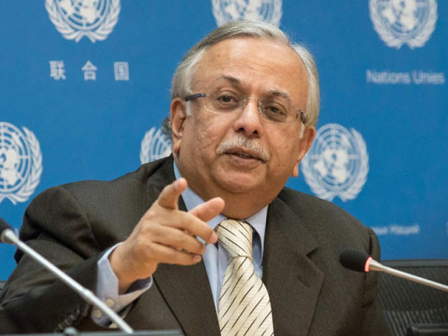 سفير المملكة لدى النيجر يلتقي بوزير البترول والطاقة والطاقات المتجددة النيجري