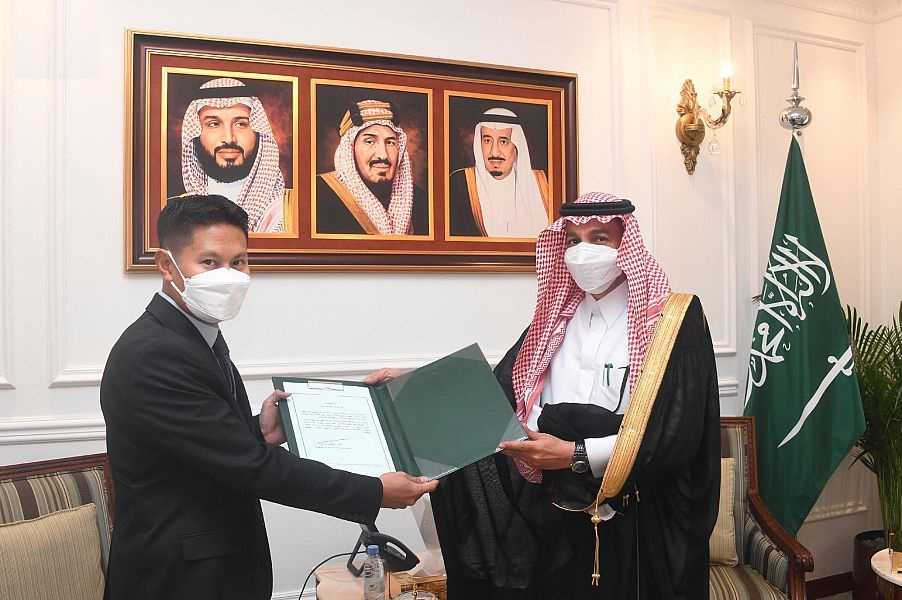 مدير فرع وزارة الخارجية بمكة المكرمة يستقبل قنصل سلطنة بروناي