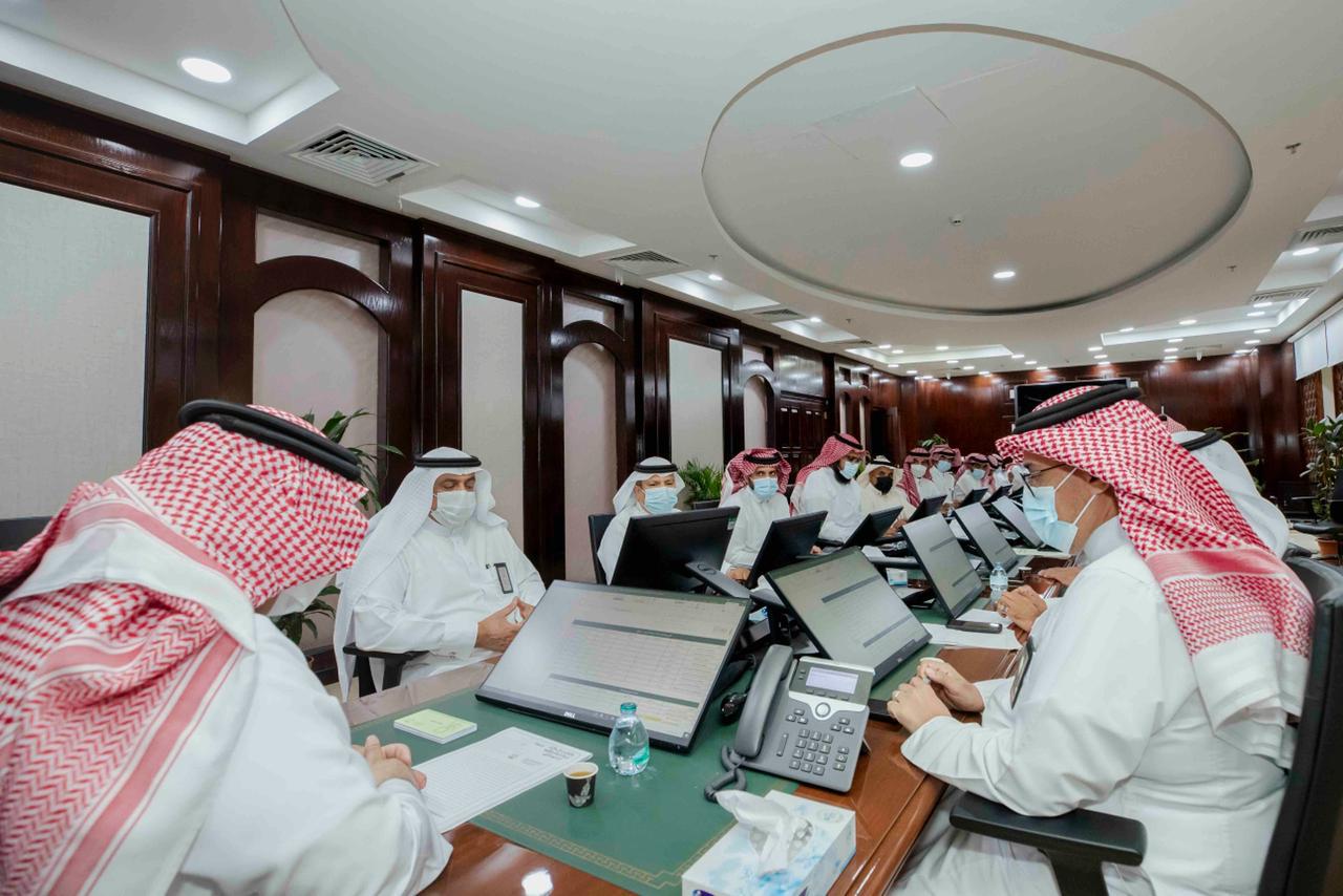 أمين الجوف يبحث سير حملة التسعين يوما لمعالجة التشوه البصري ويوجه بتكثيف أعمال الرصد