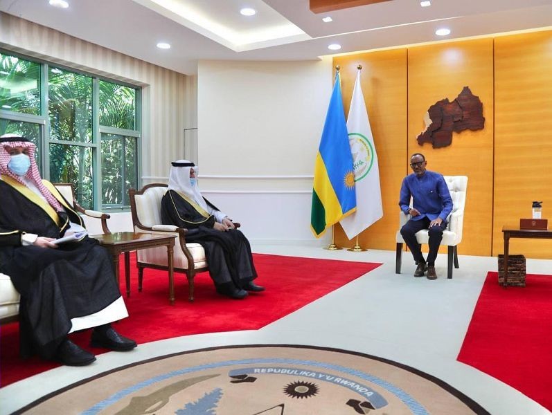 رئيس جمهورية رواندا يستقبل وزير الدولة لشؤون الدول الإفريقية