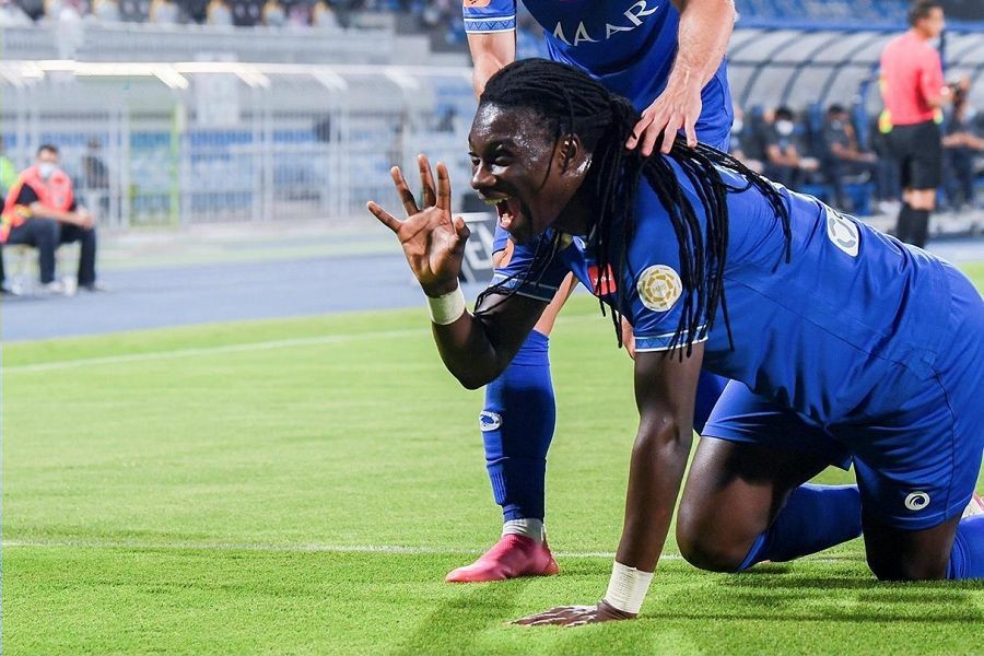 الهلال والباطن يتعادلان في دوري المحترفين