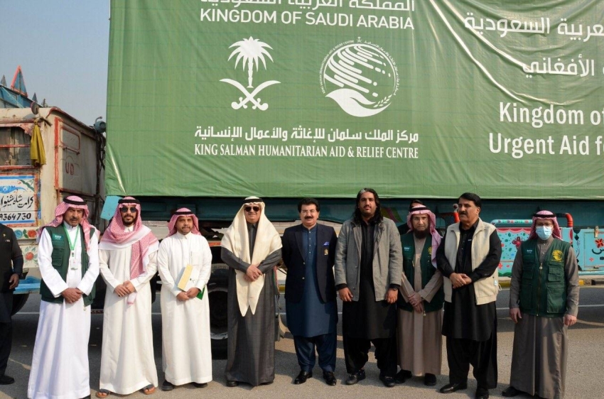 رئيس مجلس الشيوخ الباكستاني: وقوف المملكة مع الشعب الأفغاني يدل على مكانتها الريادية على مستوى الأمة الإسلامية