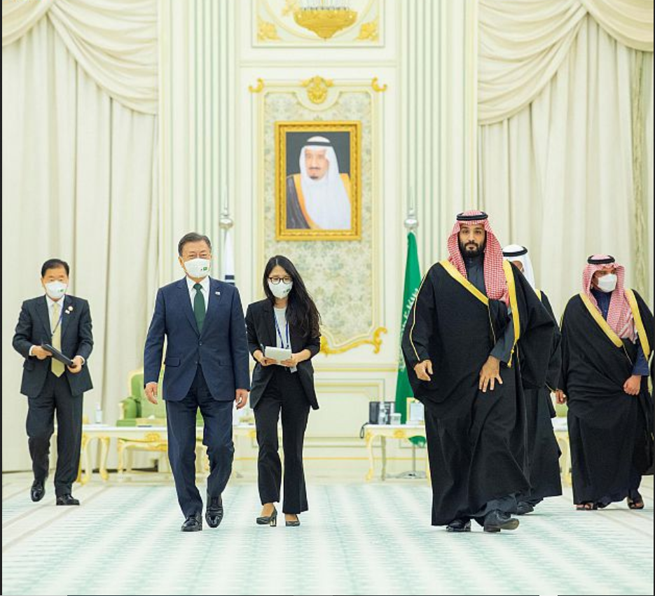 سمو ولي العهد يستقبل رئيس جمهورية كوريا ويعقدان جلسة مباحثات رسمية