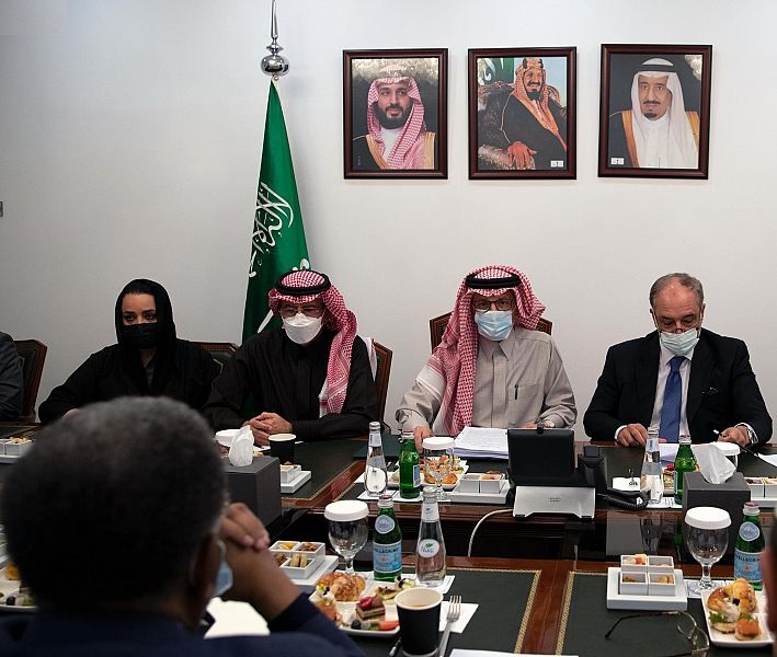 وزير الدولة لشؤون الدول الإفريقية يلتقي رؤساء بعثات الدول العربية الإفريقية المعتمدين لدى المملكة